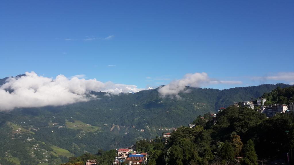 Himalayan Height Hotel Gangtok Bagian luar foto