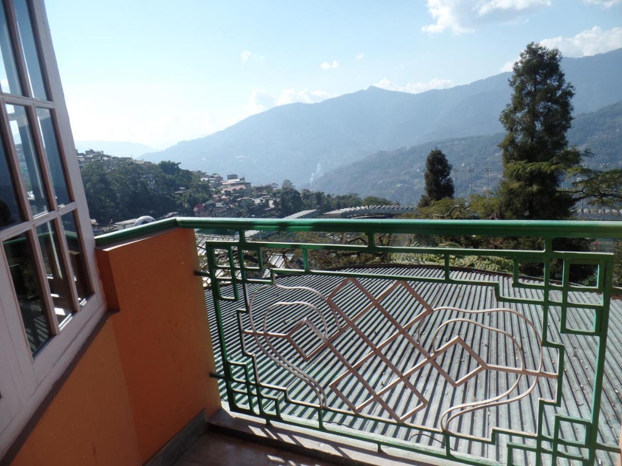 Himalayan Height Hotel Gangtok Bagian luar foto