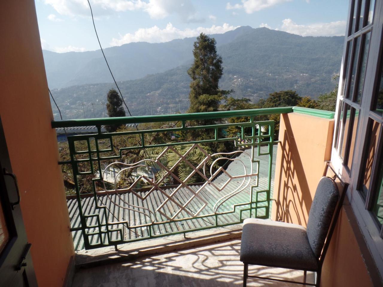 Himalayan Height Hotel Gangtok Bagian luar foto
