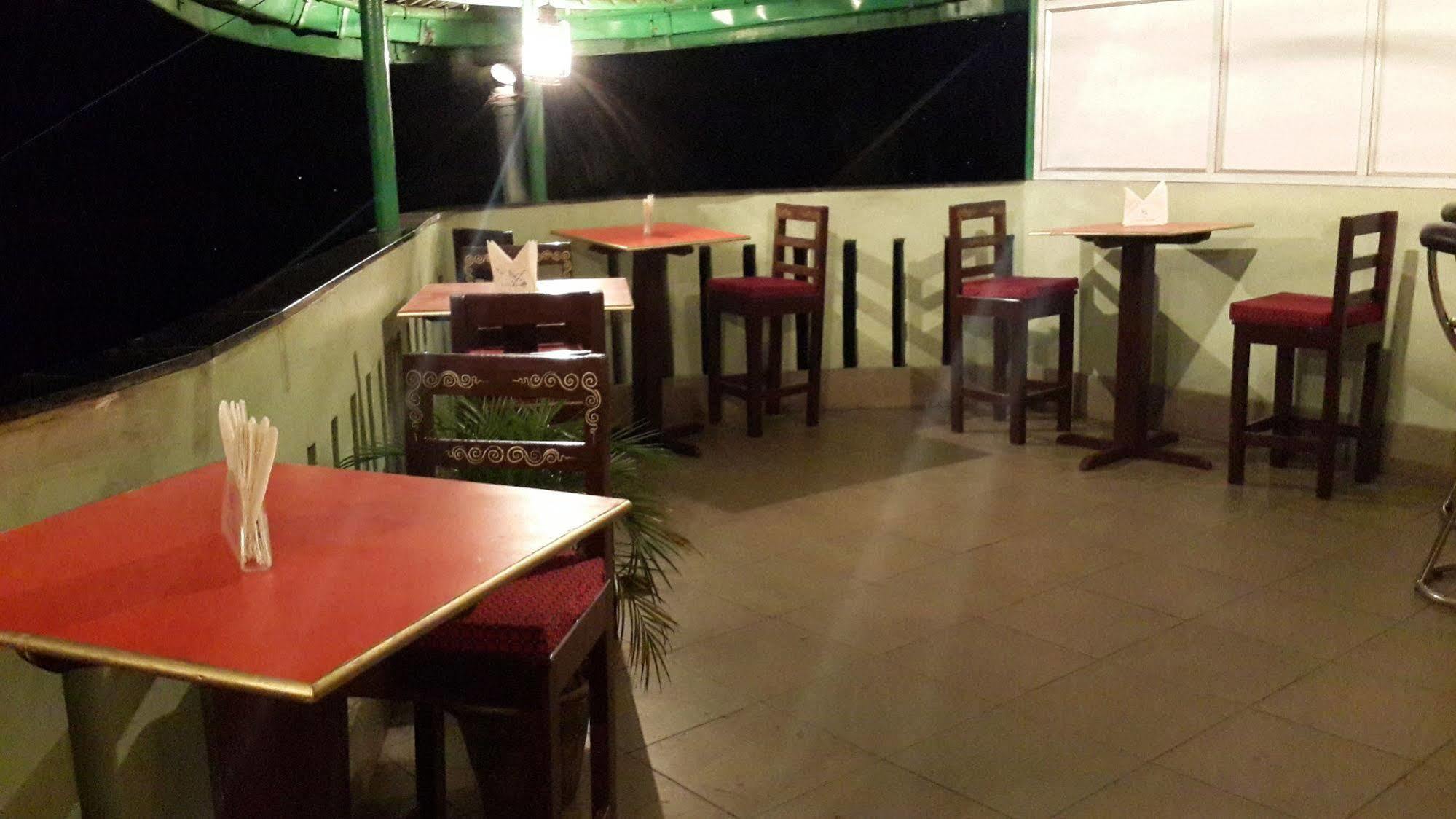 Himalayan Height Hotel Gangtok Bagian luar foto